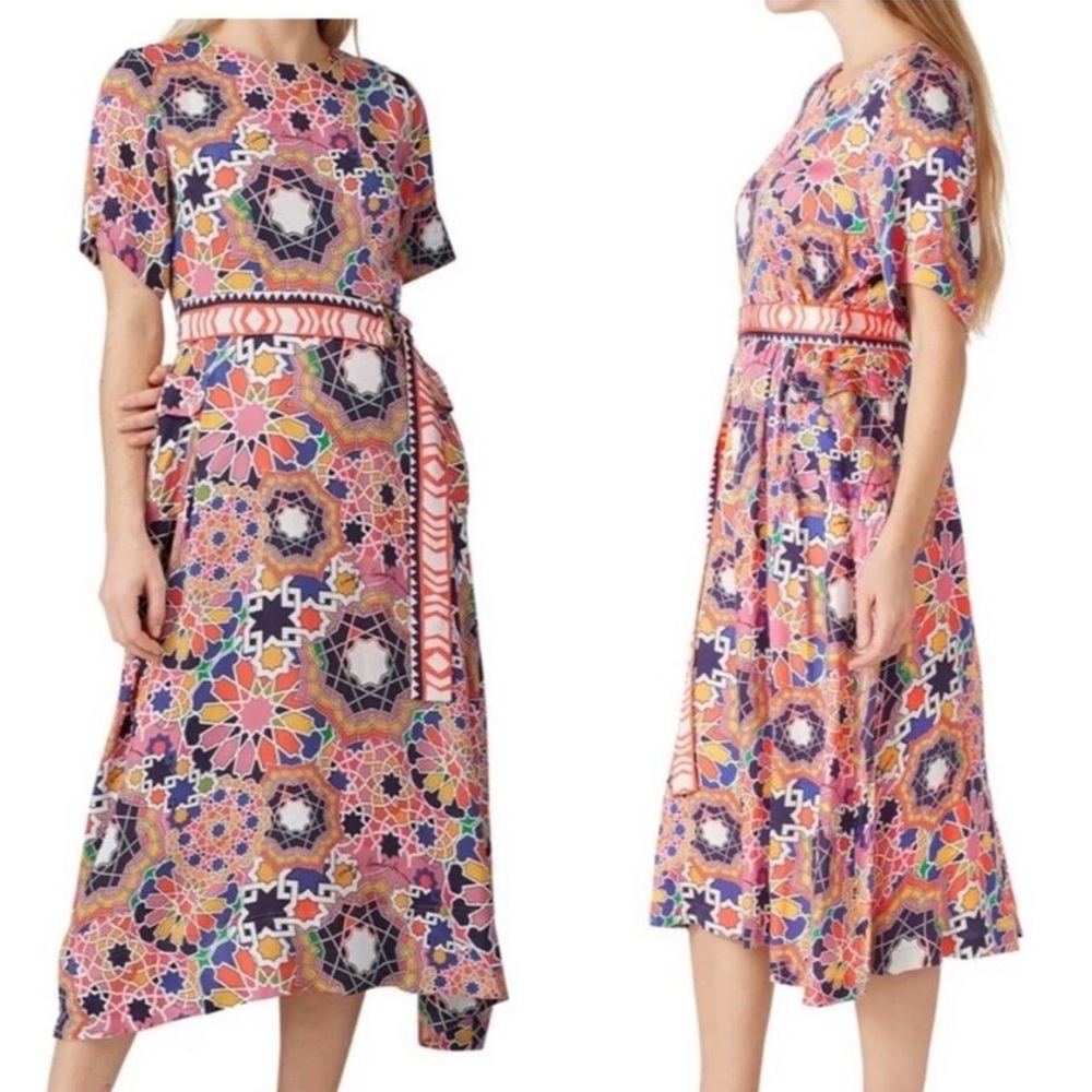 Emily Lovelock midi dress signed Goemetric Midi‎ Belted Mosaic Print Size 4